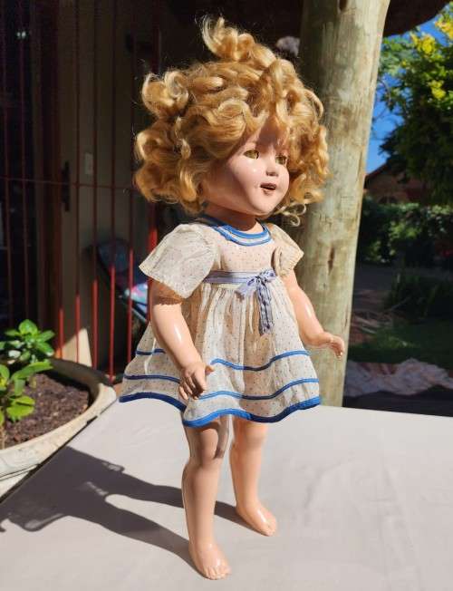 VINTAGE 1930S SHIRLEY TEMPLE IDEAL COMPOSITION 22 INCH (55CM) DOLL