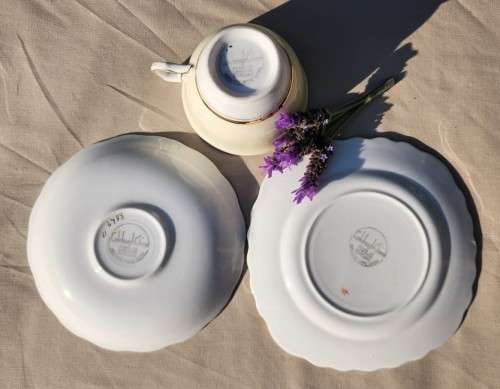 COLCOUGH ENGLAND TRIO IN HARLEQUIN BALLET LEMON YELLOW PATTERN (4TH OF 6) - WW2 ERA 1939 MARK