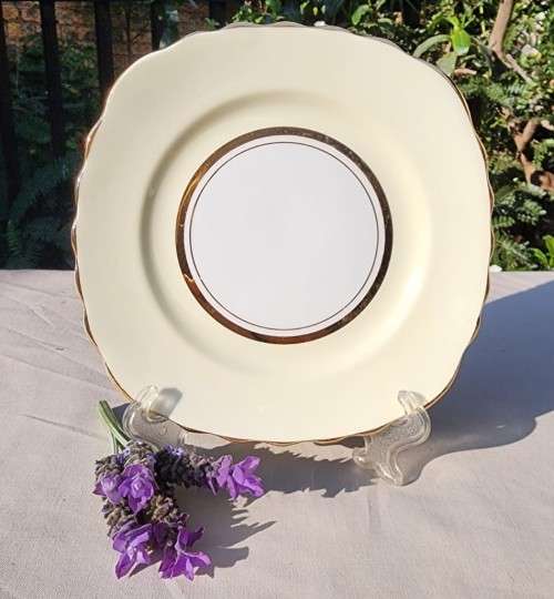 COLCOUGH ENGLAND TRIO IN HARLEQUIN BALLET LEMON YELLOW PATTERN (4TH OF 6) - WW2 ERA 1939 MARK