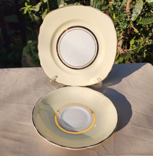 COLCOUGH ENGLAND HARLEQUIN BALLET LEMON YELLOW PATTERN SIDEPLATE AND SAUCER - WW2 ERA 1939 MARK