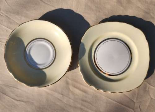 COLCOUGH ENGLAND HARLEQUIN BALLET LEMON YELLOW PATTERN SIDEPLATE AND SAUCER - WW2 ERA 1939 MARK