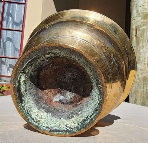 A HEAVY 1,2KG VINTAGE BRASS BOWL