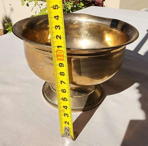 A HEAVY 1,2KG VINTAGE BRASS BOWL