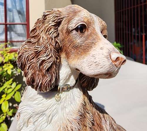 LOVELY COUNTRY ARTISTS ENGLAND SPRINGER SPANIEL RESIN FIGURINE