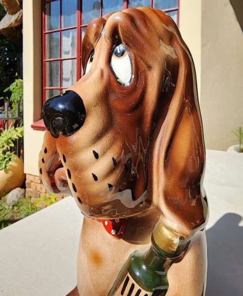 RARE THE LAST SHOT SAD BASSET HOUND MUSICAL DECANTER BOTTLE VINTAGE 1960S