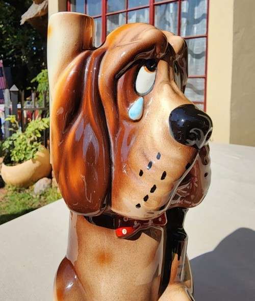 RARE THE LAST SHOT SAD BASSET HOUND MUSICAL DECANTER BOTTLE VINTAGE 1960S