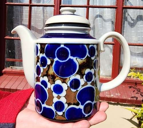 ARABIA (FINLAND) SAARA TEASET 1970S DESIGNED BY ANJA JAATINEN-WINQUIST