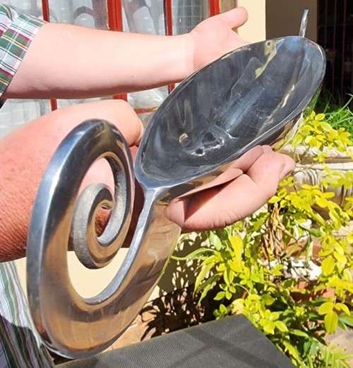 STRIKING ALUMINIUM FRUIT BOWL WITH CAROL BOYES STYLE SPIRAL ENDS