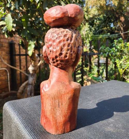 LARGE 41CM HIGH HARD WOOD AFRICAN WOMAN NAKED SCULPTURE BUST