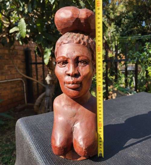LARGE 41CM HIGH HARD WOOD AFRICAN WOMAN NAKED SCULPTURE BUST