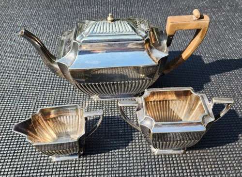 ANTIQUE (1853-1925) ATKIN BROTHERS SHEFFIELD ENGLAND SILVERPLATED TEAPOT CREAMER AND SUGAR BOWL