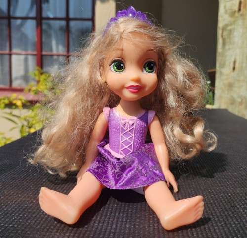 JACKS PACIFIC DISNEY PRINCESS RAPUNZEL DOLL 30CM HIGH