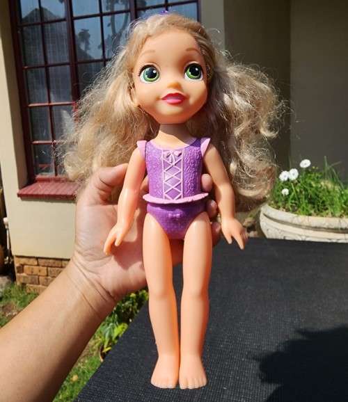 JACKS PACIFIC DISNEY PRINCESS RAPUNZEL DOLL 30CM HIGH