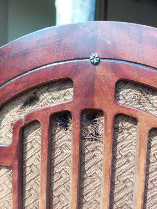 GORGEOUS CIRCA 1934 RCA VICTOR MODEL 128 TUBE RADIO TURNS ON!