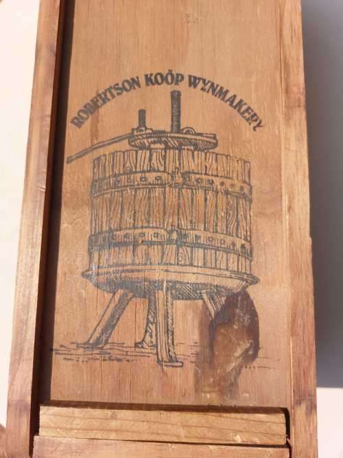 VINTAGE 1983 VRIESENHOF (JAN BOLAND COETZEE) KALLISTA 1,5L BOTTLE IN WOODEN BOX