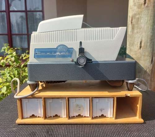 VINTAGE 1950S GERMAN BRAUN PAXIMAT N-12 SLIDE PROJECTOR WORKING