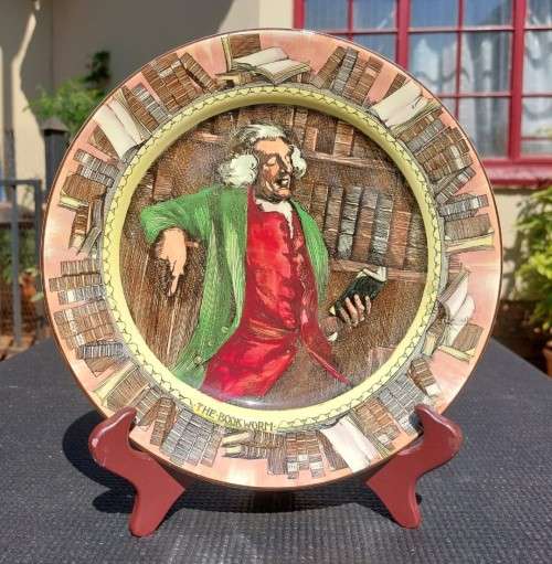 EXCEPTIONALLY RARE ROYAL DOULTON 1938 THE BOOKWORM YELLOW BORDER D5905WALL PLATE PROFESSIONAL SERIES