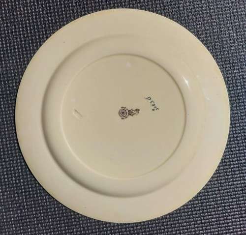 EXCEPTIONALLY RARE ROYAL DOULTON 1938 THE BOOKWORM YELLOW BORDER D5905WALL PLATE PROFESSIONAL SERIES