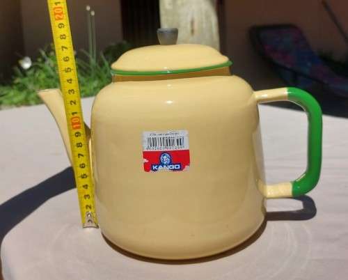 LARGE CREAM WITH GREEN TRIMS 2,25L ENAMEL KANGO BRAND TEAPOT