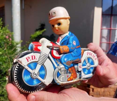 RARE VINTAGE 1950S HAJI JAPANESE MANUFACTURED TIN POLICEMAN NO 7 MOTORCYCLE