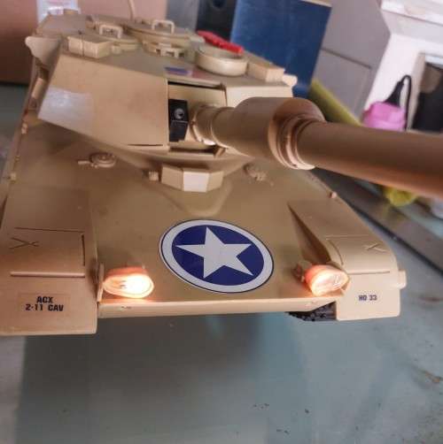 AWESOME 50CM LONG 1993 TOY STATE INDUSTRIAL US ARMY TANK LIGHTS SOUND MOVES SHAKES