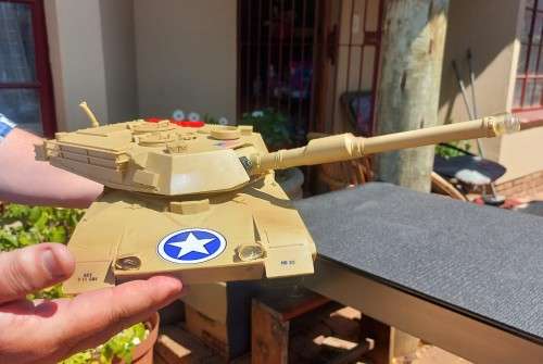 AWESOME 50CM LONG 1993 TOY STATE INDUSTRIAL US ARMY TANK LIGHTS SOUND MOVES SHAKES