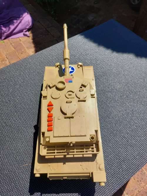 AWESOME 50CM LONG 1993 TOY STATE INDUSTRIAL US ARMY TANK LIGHTS SOUND MOVES SHAKES