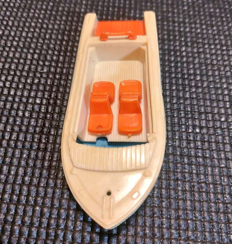 RARE KINDER SURPRISE EGG TOYS FROM THE 1980S