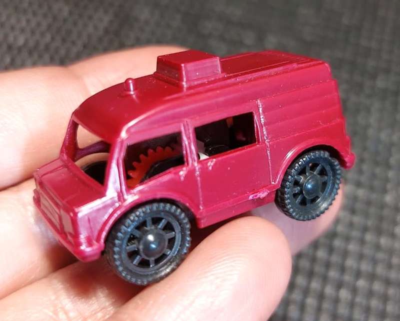 RARE KINDER SURPRISE EGG TOYS FROM THE 1980S