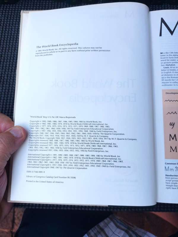COMPLETE SET OF 22 BOOKS 1991 WORLD BOOK ENCYCLOPEDIA PLUS DICTIONARY, SCIENCE YEAR AND YEAR BOOKS