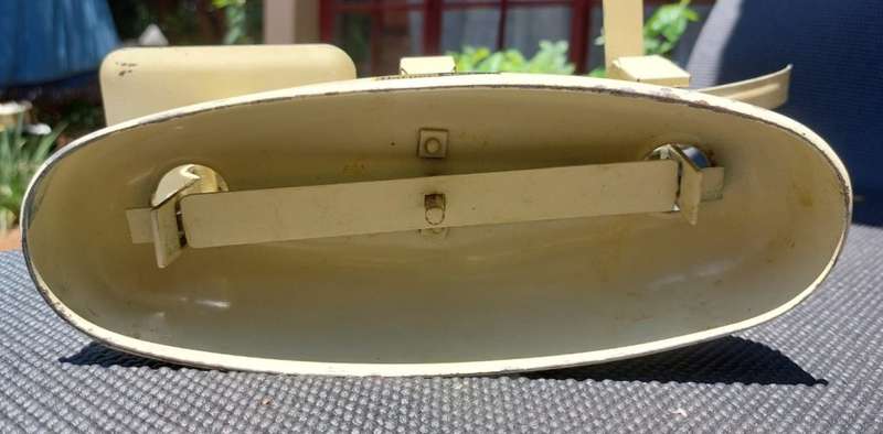 VINTAGE 1950S HARPER ENGLAND KITCHEN SCALE WITH 3 SETS OF WEIGHTS ONE BEING BRASS