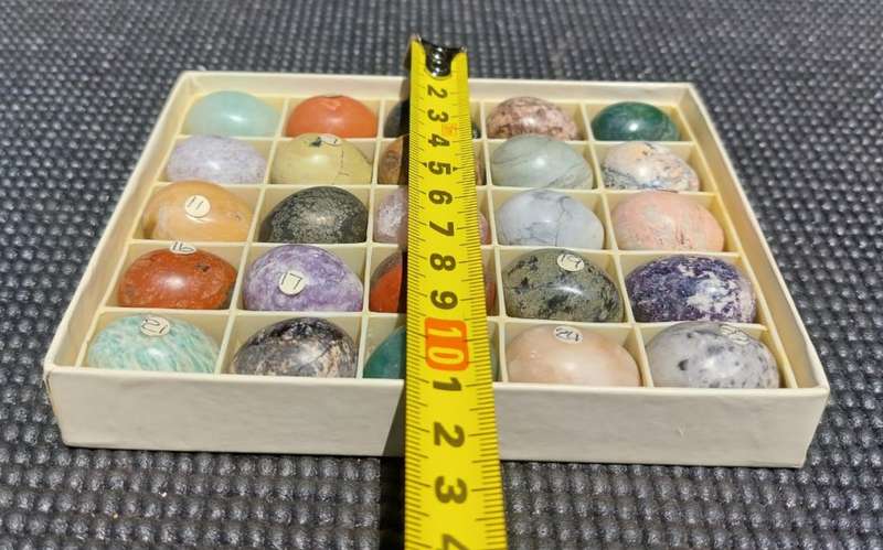 AWESOME MINI ROCK EGG COLLECTION COOL VINTAGE 1980S SOUTHERN AFRICAN 25x17MM OVAL EGGS