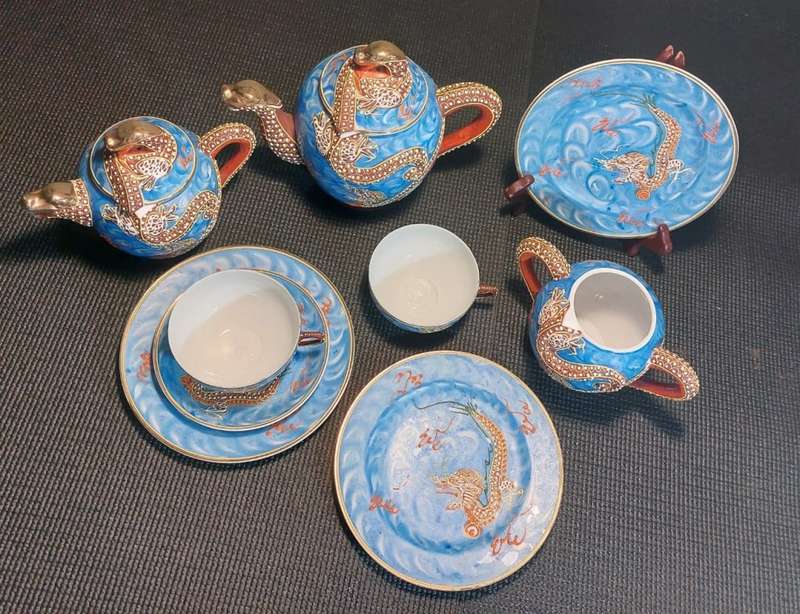 RARE POST WW2 ERA 11 PIECE JAPANESE DRAGONWARE MORIAGE HAND PAINTED PORCELAIN TEASET