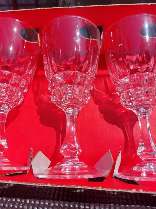 BOXED SET OF 6 CRISTAL DARQUES FRANCE POMPADOUR WINE LEAD CHRISTAL GLASSES