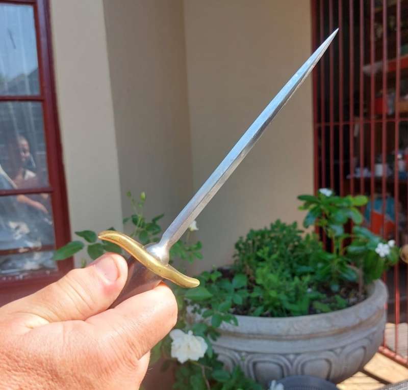ORNATE 16TH CENTURY GERMAN BURGHER QUILLON SIDEGUARD DAGGER SWORD REPLICA