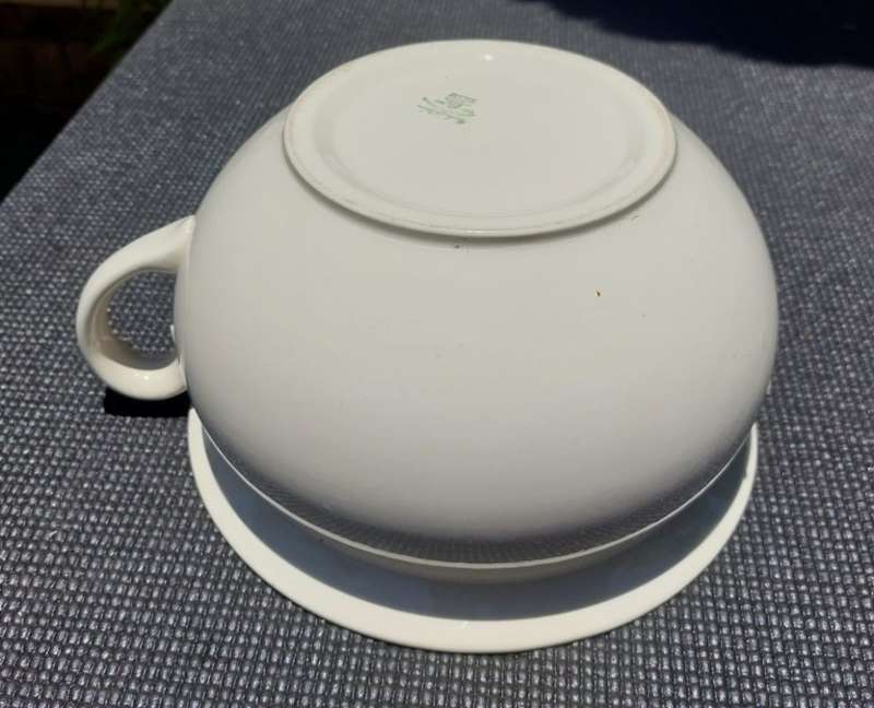 ROYAL BOTTOM LARGE BURLEIGH WARE ENGLISH 1950S IRONSTONE CHAMBER POT / IDEAL MODERN PLANTER