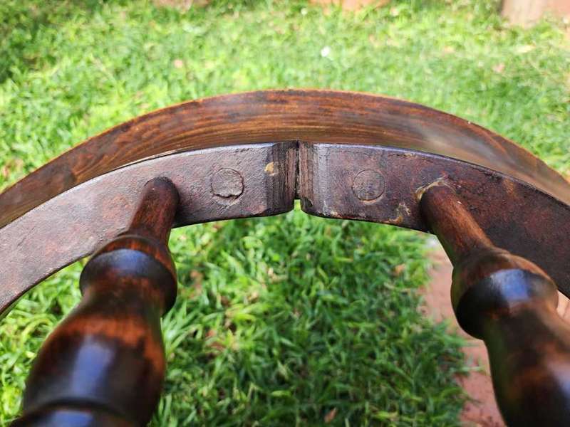 STRONG GRAINED ELM WOOD ANTIQUE BOW-BACK SMOKERS OR CAPTAINS CHAIR  CIRCA 1880S - NOTE COLLECTION