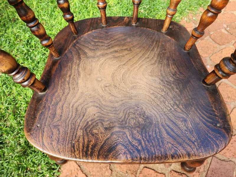 STRONG GRAINED ELM WOOD ANTIQUE BOW-BACK SMOKERS OR CAPTAINS CHAIR  CIRCA 1880S - NOTE COLLECTION