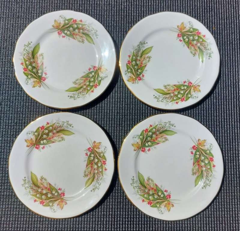 LILIES OF THE VALLEY PATTERN 1950S COLCLOUGH ROYAL VALE 3 TRIOS AND 1 DUO
