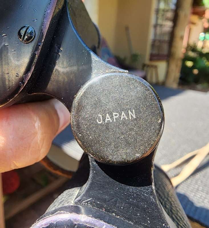 VINTAGE 1960S ATLAS COATED 8x30 JAPANESE BINOCULARS NO 99955 IN ORIGINAL BEIGE LEATHER CASE WORKING