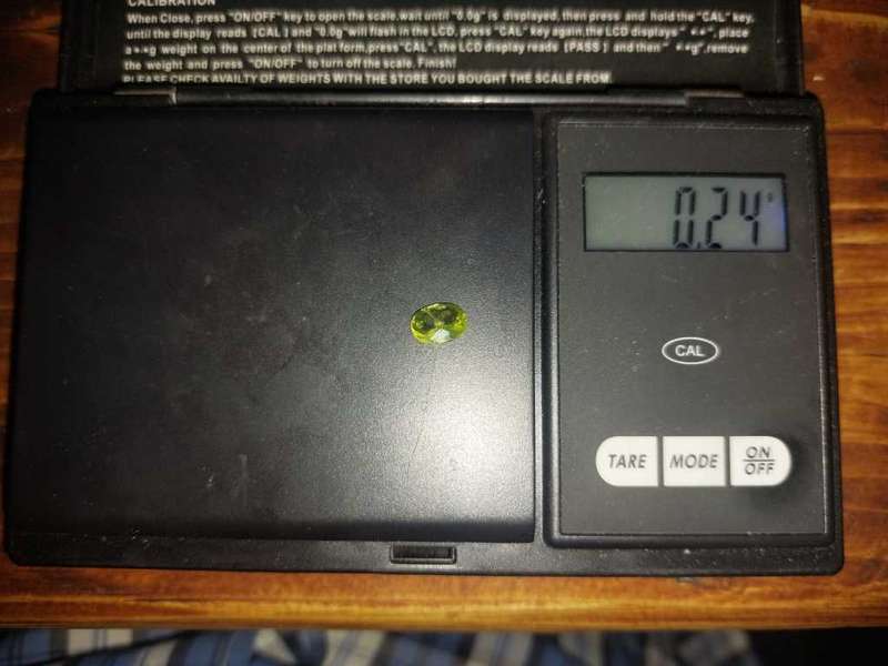 CHARMING 1,20CT GREENISH YELLOW SPHENE TITANITE GEMSTONE WITH BEAUTIFUL OVAL CUT