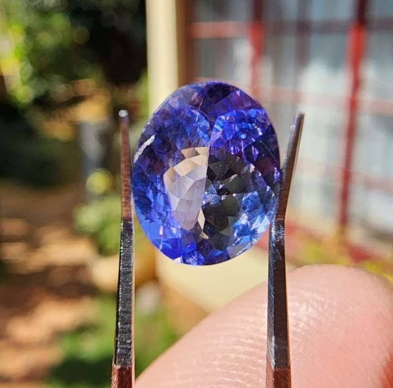 GISA CERTIFIED 1,50CT BLUISH VIOLET TANZANITE OVAL CUT GEMSTONE PLEASE READ FULL DESCRIPTION