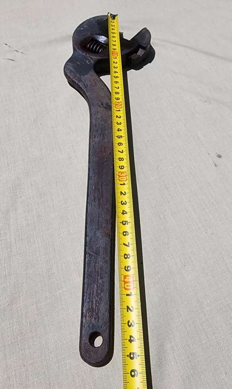 FAMOUS SNAKE-BODY VINTAGE CLYBURN ADJUSTABLE SPANNER