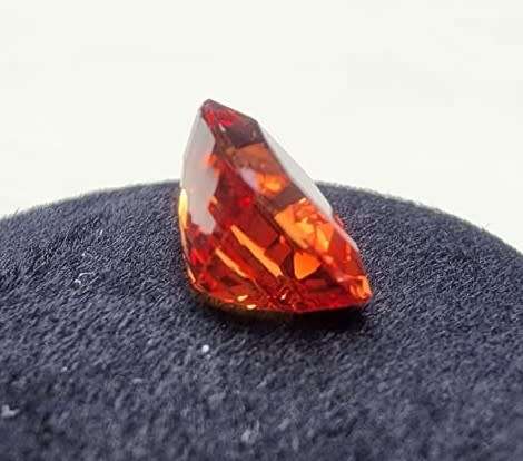 FIRE ORANGE 3.80CT SAPPHIRE GEMSTONE WITH LOVELY CUSHION CUT  UV RED!  THERMAL HIGH!