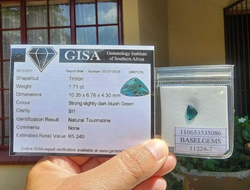 GISA CERTIFIED BLUE GREEN TURKOOIS TOURMALINE 1,70CT GEMSTONE WITH TRILLION CUT!