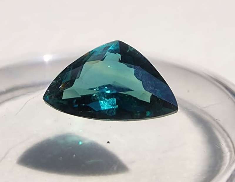 GISA CERTIFIED BLUE GREEN TURKOOIS TOURMALINE 1,70CT GEMSTONE WITH TRILLION CUT!