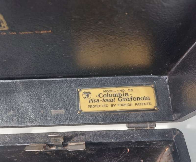 RARE ANTIQUE (1931-1939) COLUMBIA NO 55 VIVA-TONAL GRAFONOLA COMPLETE AND WORKING PLUS EXTRAS