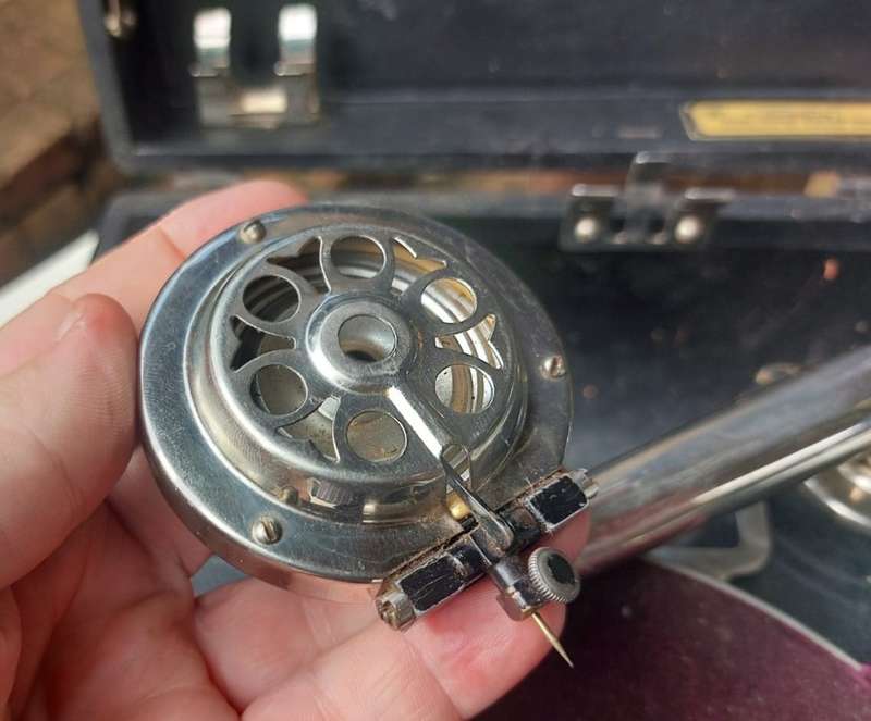 RARE ANTIQUE (1931-1939) COLUMBIA NO 55 VIVA-TONAL GRAFONOLA COMPLETE AND WORKING PLUS EXTRAS