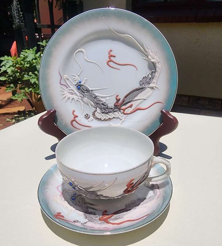JAPANESE DRAGONWARE MORIAGE GEISHA LITHOPHANE GREEN LUSTERWARE 24 PIECE TEASET VINTAGE (1930-1960)