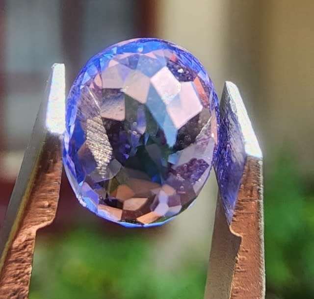 GISA CERTIFIED 1,30CT INTENSE BLUISH VIOLET TANZANITE OVAL CUT GEMSTONE  PLEASE READ FULL DESCRIPTI